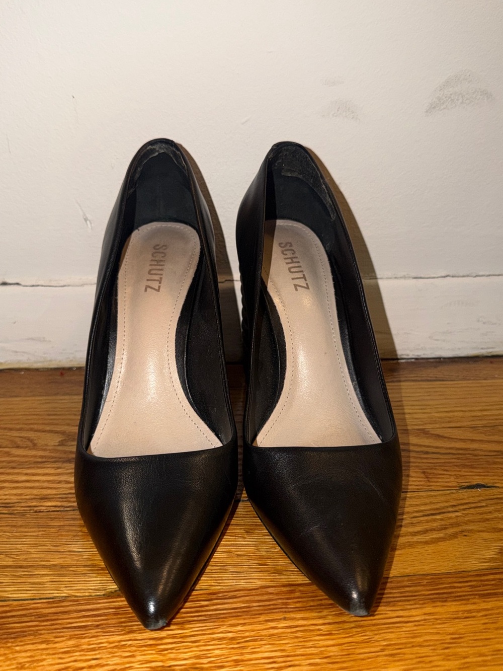 Schutz Kathie Deluxe Black Leather Ribbed Block Heel Pumps 8